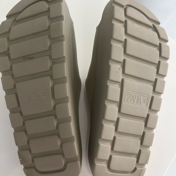 Zara Taupe Slide Sandals - Picture 6 of 6